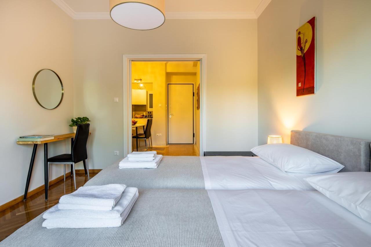 Renovated Apartment Near Acropolis Atenas Exterior foto
