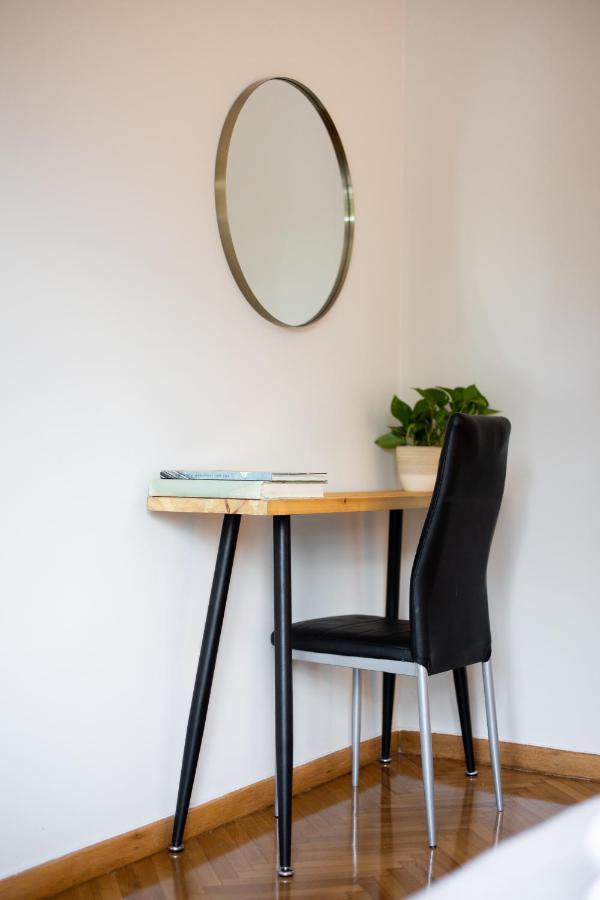 Renovated Apartment Near Acropolis Atenas Exterior foto